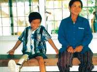カンボジア・バッタンバン義肢センター支援キャンペーン