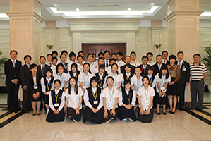 武漢市政府への表敬訪問 日本の高校生