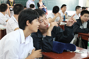 武漢第六高校での授業体験